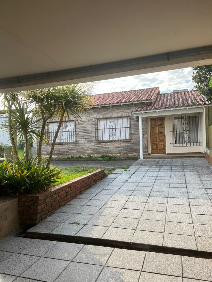 CHALET+ DEPARTAMENTO + COCHERA + LOTE LINDERO