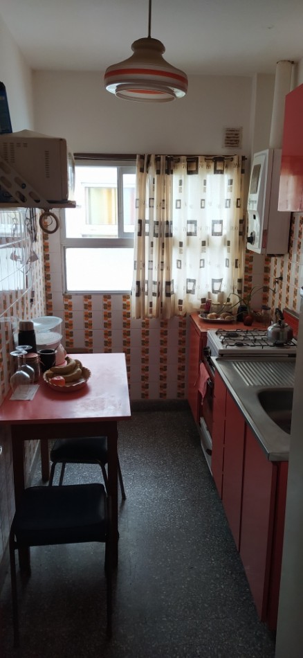 DEPARTAMENTO A LA CALLE 2 AMBIENTES  A 200 METROS DEL MAR 