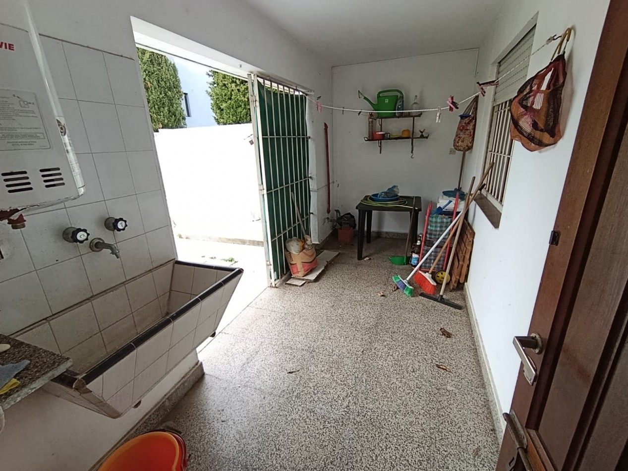 HERMOSO CHALET Y DEPARTAMENTO EN FARO PUNTA MOGOTES