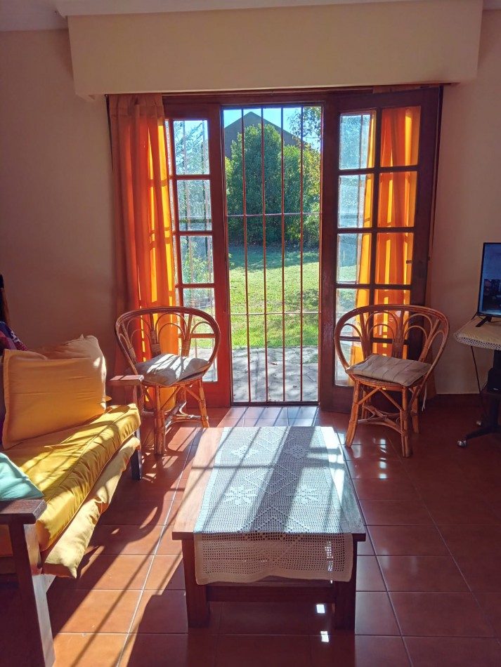 CHALET EN 2 PLANTAS Y CON DOS LOTES.